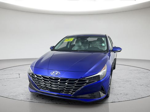 Used 2023 Hyundai Elantra Limited FWD image 14
