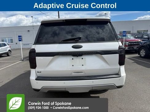 Used 2018 Ford Expedition Max XLT w/ Equipment Group 202A AWD/4WD image 11