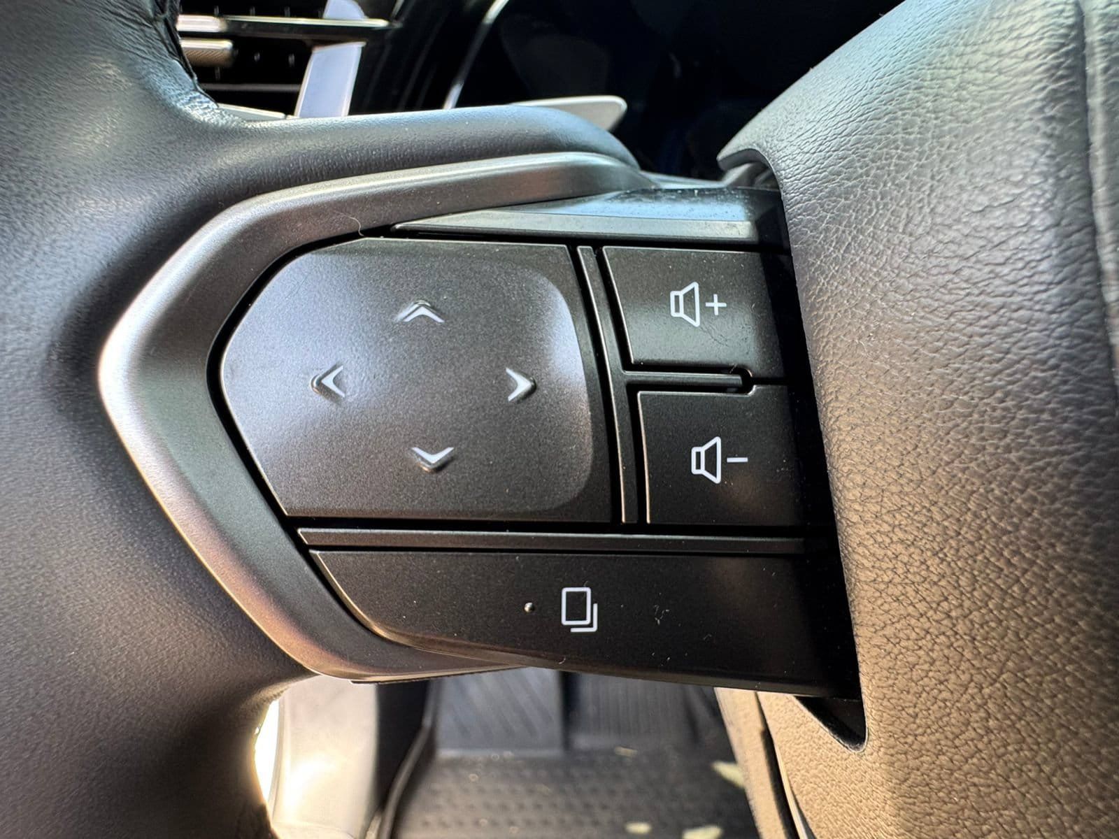 Used 2024 Lexus RX 350 Premium Plus w/ Convenience Package FWD image 34