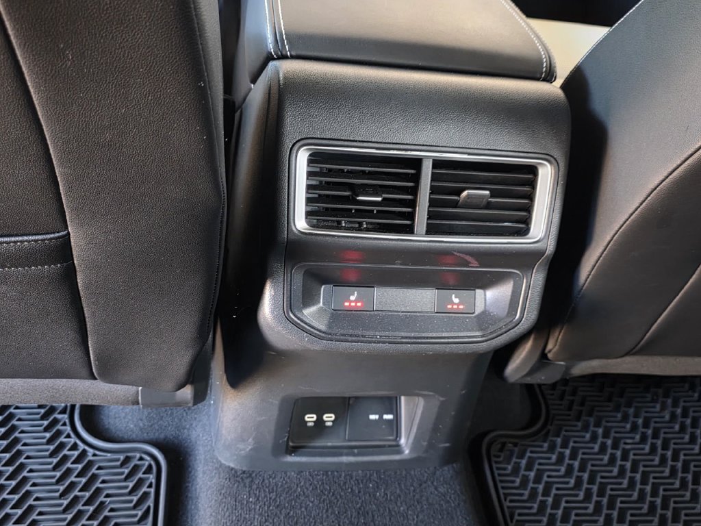 Used 2024 Volkswagen Atlas Cross Sport SEL Premium R-Line AWD/4WD image 10