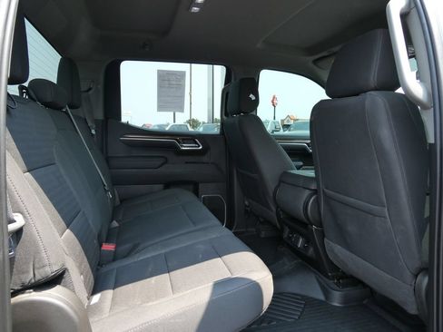 Certified 2022 Chevrolet Silverado 1500 RST AWD/4WD image 16