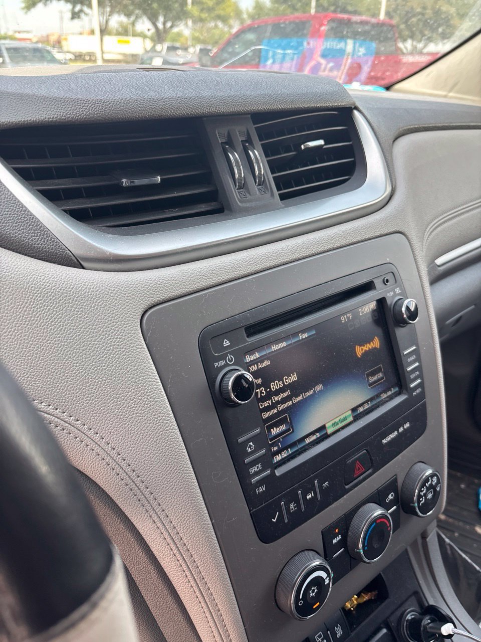 Used 2017 Chevrolet Traverse LS FWD image 17