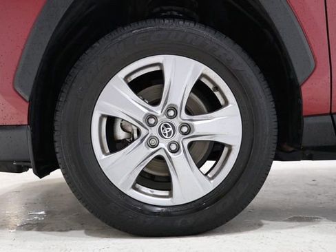 Used 2022 Toyota RAV4 XLE w/ Convenience Package AWD/4WD image 11