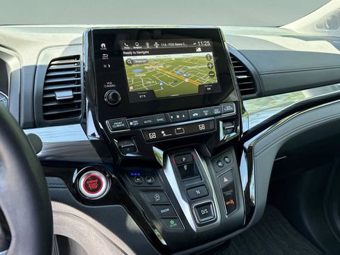 Certified 2024 Honda Odyssey Elite image 13