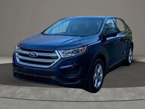 Used 2017 Ford Edge SE w/ Cargo Accessory Package AWD/4WD image 2