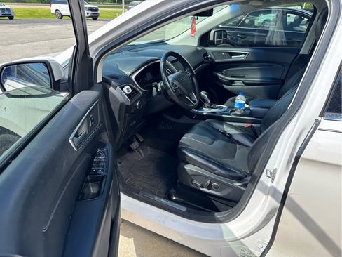 Used 2016 Ford Edge Titanium w/ Equipment Group 302A AWD/4WD image 5