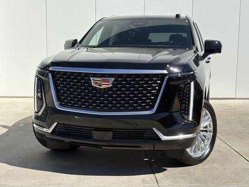 New 2026 Cadillac Escalade ESV Luxury image 1