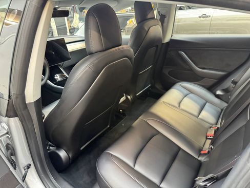 Used 2018 Tesla Model 3 Long Range image 20