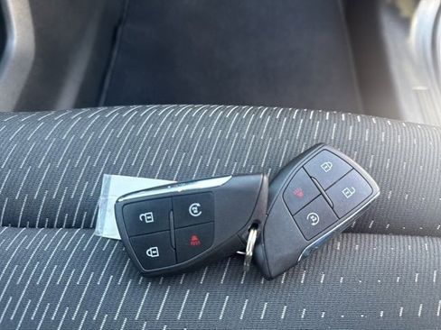 Used 2025 Chevrolet Equinox LT image 12