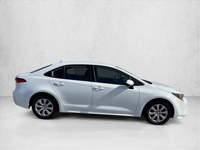 Used 2025 Toyota Corolla LE FWD image 4