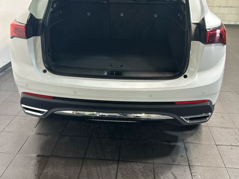 Used 2024 Buick Envision Preferred AWD/4WD image 9