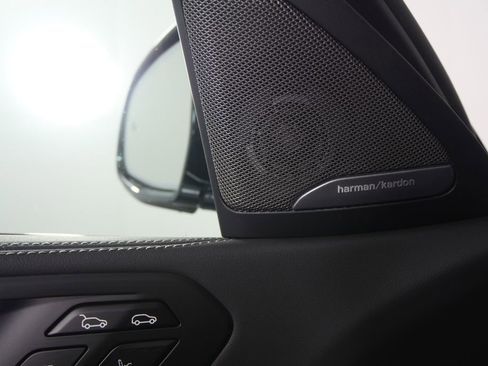 New 2026 BMW X6 xDrive40i image 9