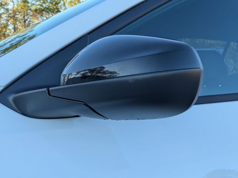 Used 2025 Chevrolet Trax RS w/ Driver Confidence Package image 31