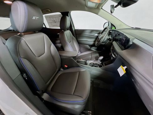 New 2026 Buick Encore GX Sport Touring image 21