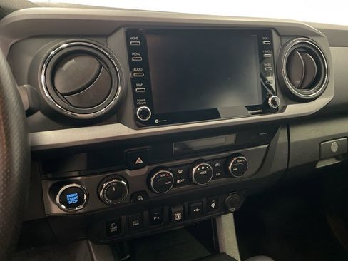 Used 2023 Toyota Tacoma TRD Off-Road w/ Technology Package image 21