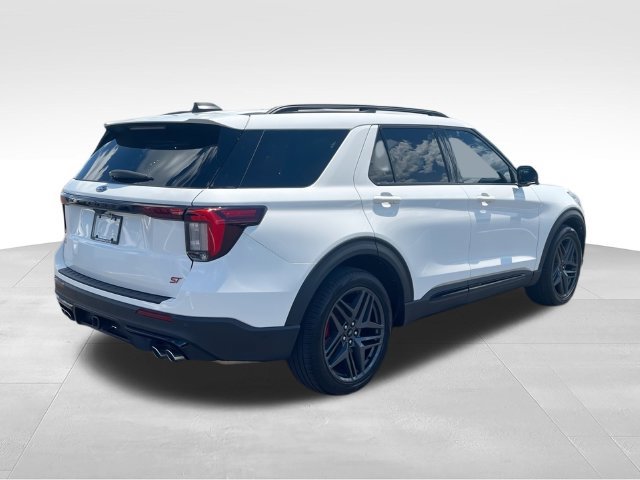 Used 2025 Ford Explorer ST AWD/4WD image 8