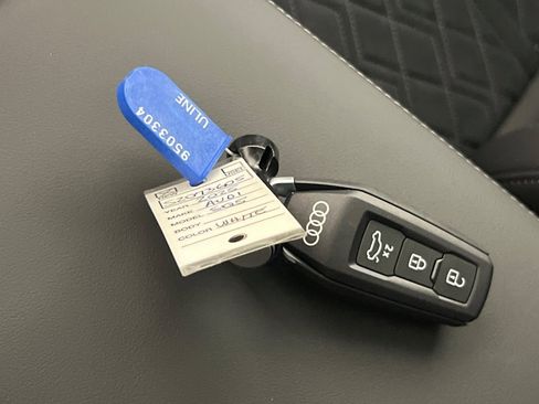 New 2025 Audi SQ5 Premium Plus image 24