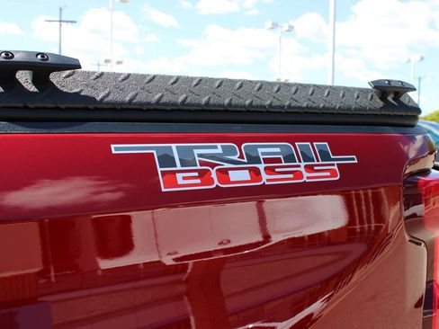 Certified 2025 Chevrolet Silverado 1500 LT Trail Boss w/ Convenience Package II AWD/4WD image 11