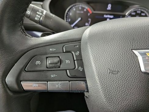 Certified 2023 Cadillac XT4 Luxury w/ Cold Weather Package image 8