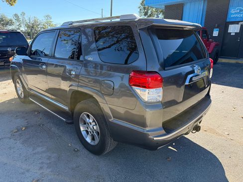 Used 2012 Toyota 4Runner SR5 image 2
