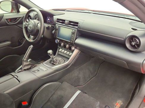 Used 2022 Toyota GR86 Premium RWD image 23