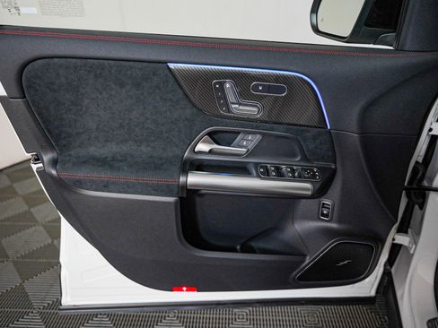 New 2026 Mercedes-Benz GLA 35 AMG 4MATIC image 23