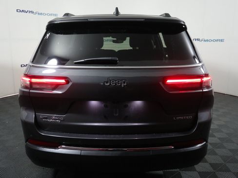 Used 2023 Jeep Grand Cherokee L Limited w/ Trailer Tow Group (B) AWD/4WD image 7