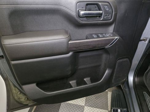 Used 2019 Chevrolet Silverado 1500 LTZ AWD/4WD image 37
