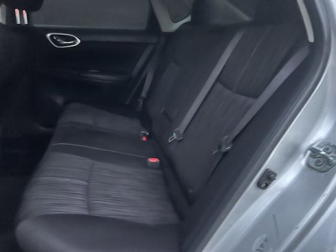 Used 2017 Nissan Sentra SV image 10