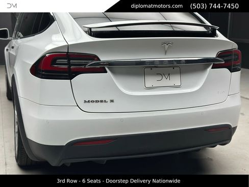 Used 2016 Tesla Model X 75D image 16
