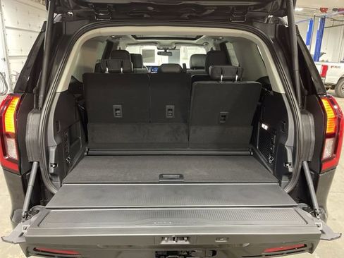 New 2025 Ford Expedition Active AWD/4WD image 25