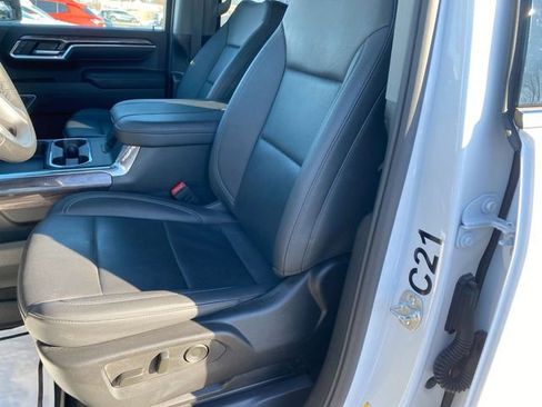 Used 2025 Chevrolet Silverado 2500 LTZ w/ LTZ Premium Package image 18