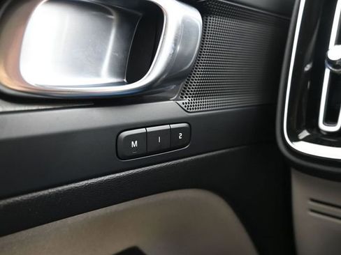 Used 2023 Volvo XC40 B4 Plus w/ Driver Assist Package image 29