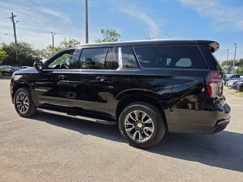 Used 2021 Chevrolet Suburban LT RWD image 5