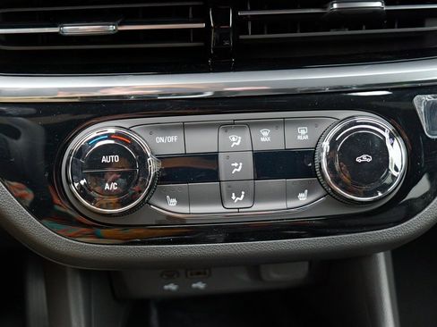 New 2026 Buick Envista Sport Touring image 16