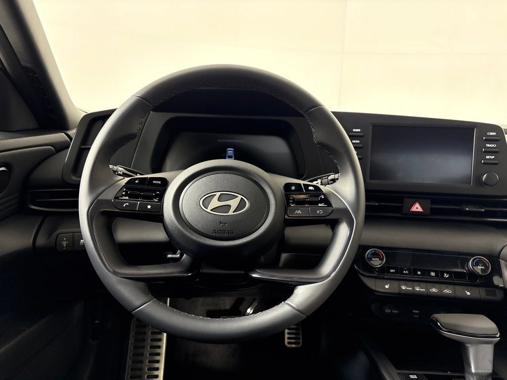 New 2026 Hyundai Elantra SEL Sport FWD image 21