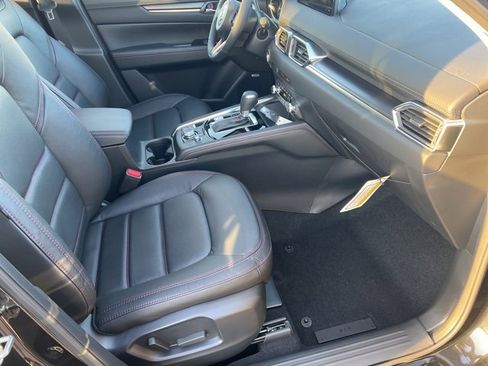 New 2025 MAZDA CX-5 Carbon Edition image 32