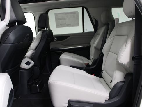 New 2026 Lincoln Navigator L Reserve AWD/4WD image 27