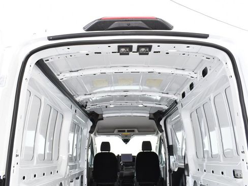 New 2026 Ford Transit 250 148 Medium Roof image 18