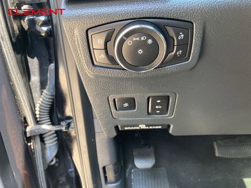 Used 2022 Ford F250 Lariat w/ Black Appearance Pkg image 15