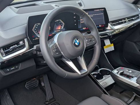 New 2026 BMW X2 xDrive28i AWD/4WD image 26