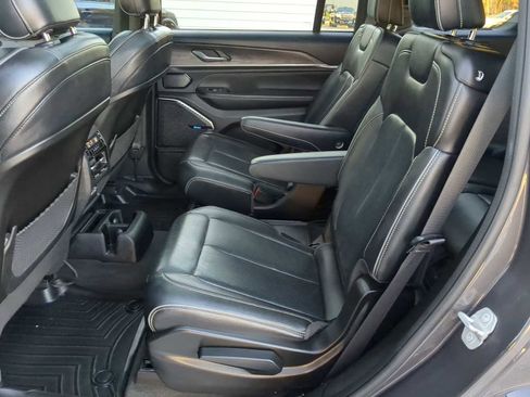 Used 2022 Jeep Grand Cherokee L Overland image 24