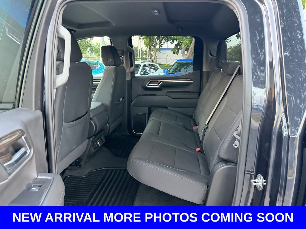 Used 2024 Chevrolet Silverado 1500 LT AWD/4WD image 12