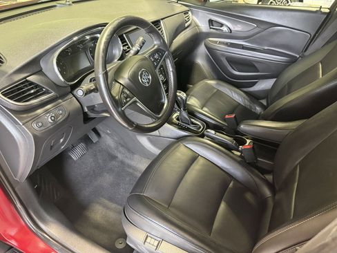 Used 2019 Buick Encore Essence AWD/4WD image 21