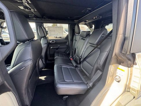 New 2026 Ford Bronco Outer Banks AWD/4WD image 17