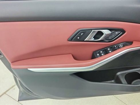 Used 2025 BMW 330i xDrive Sedan image 36