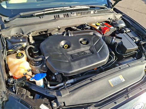 Used 2015 Ford Fusion Titanium image 29