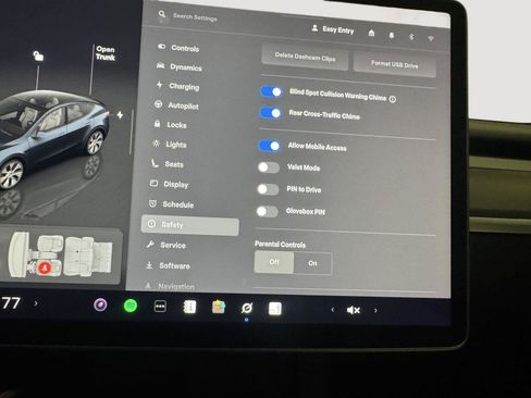 Used 2024 Tesla Model Y Long Range AWD/4WD image 19