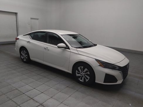 Used 2023 Nissan Altima 2.5 S FWD image 11