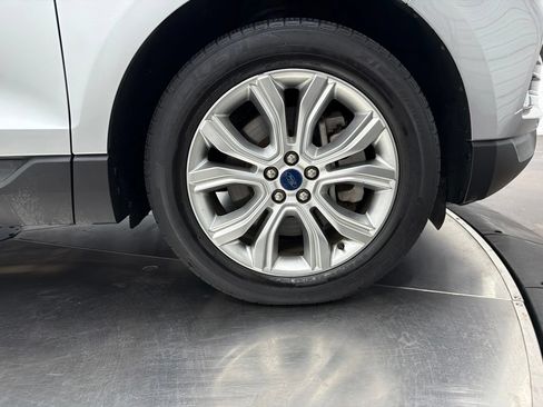 Used 2022 Ford Edge Titanium w/ Equipment Group 301A AWD/4WD image 9
